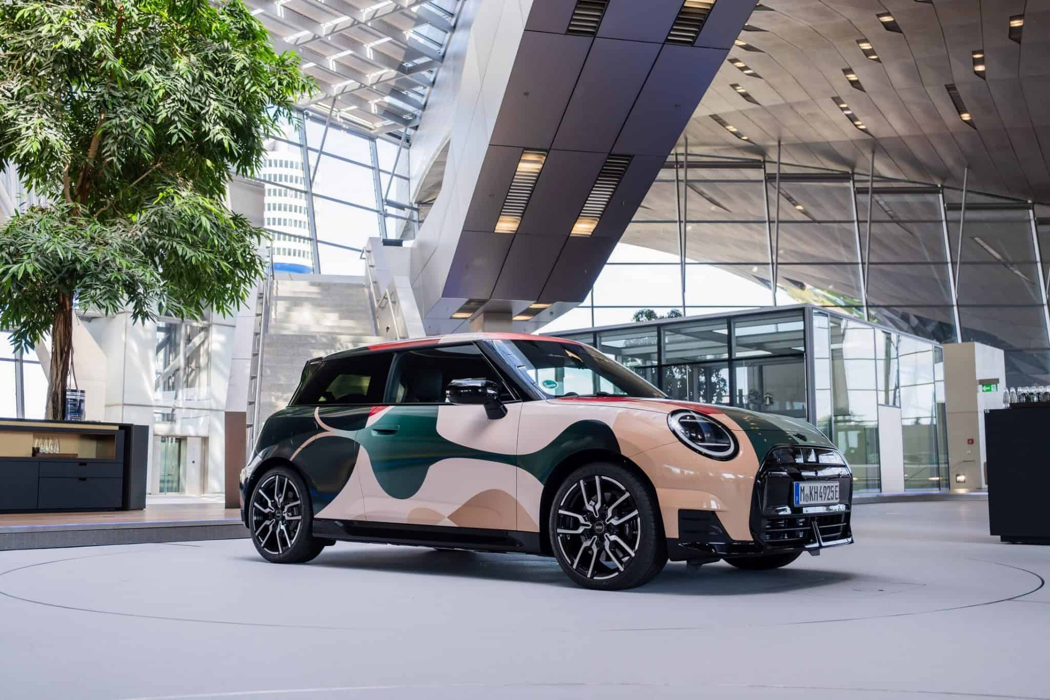 MINI doet mee aan Rebelle Rally 2026 met nieuwe modelvariant