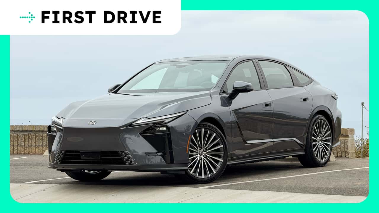 Lexus ES: Hybride of volledig elektrisch?