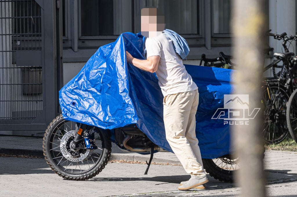 BMW M 1300 GS: Spionagefoto’s onthullen nieuwe offroadgerichte versie