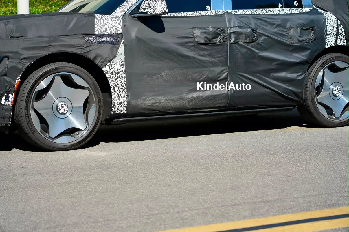 Kia K5: Interieur tweede modelupdate onthult Pleos Connect en nieuwe schakelhendel