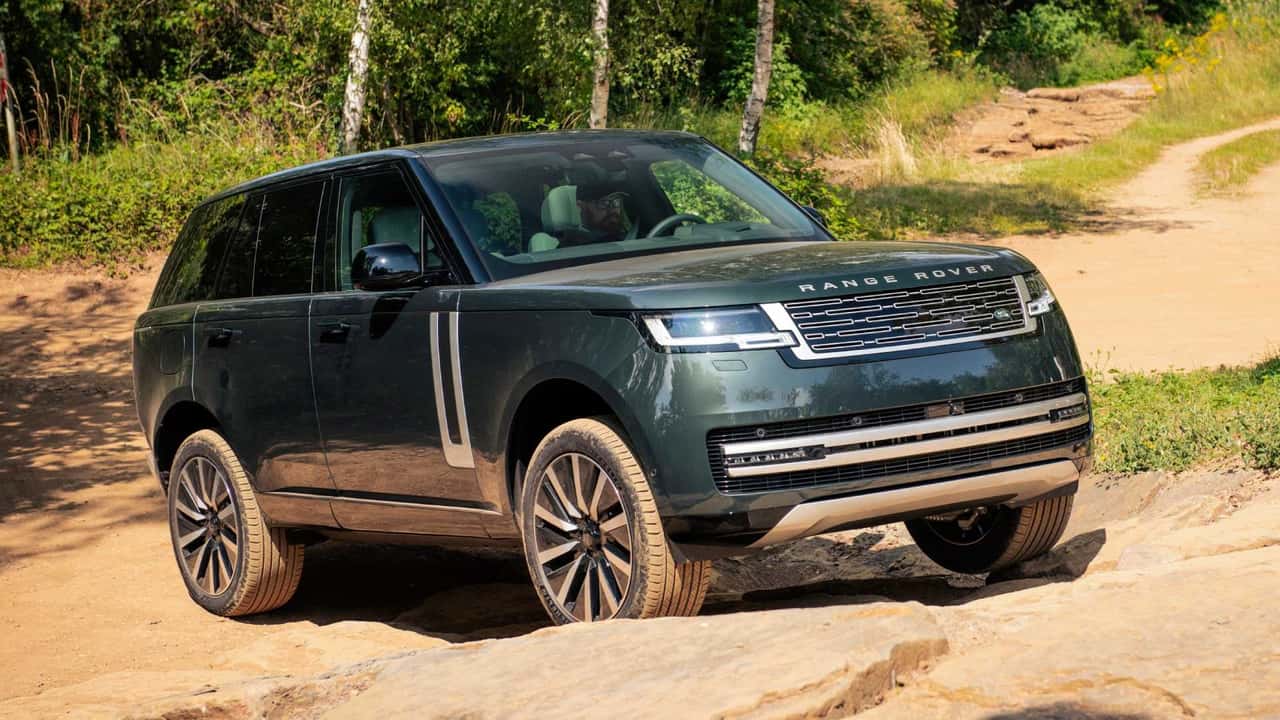 Range Rover Electric: Eerste rijtest met stille kracht en indrukwekkende terreinprestaties
