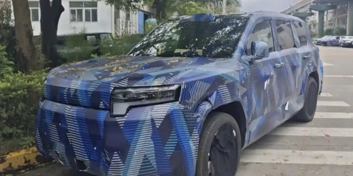 BYD Ti 6, een Defender-achtige SUV, toont zich voor het eerst