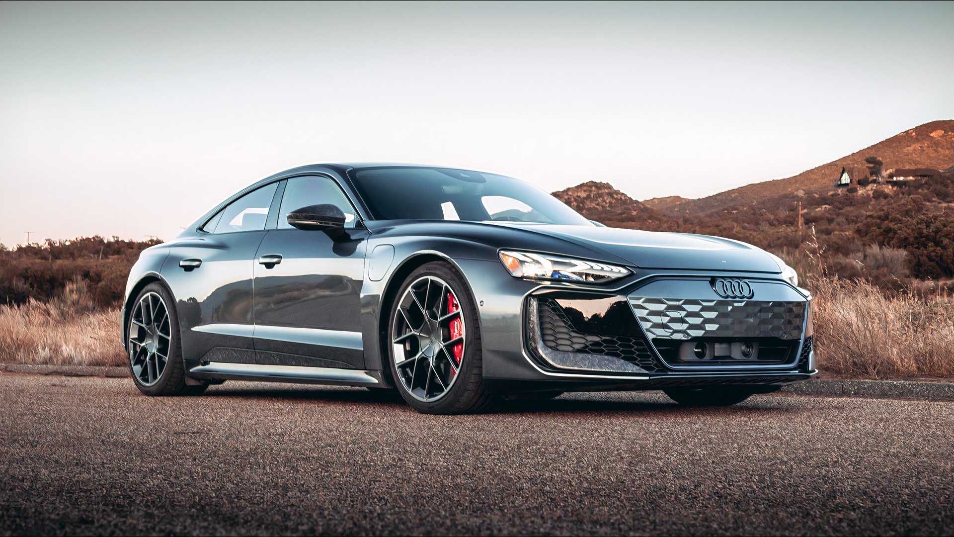 Audi RS e-tron GT: Overdaad op de Best Mogelijke Manier
