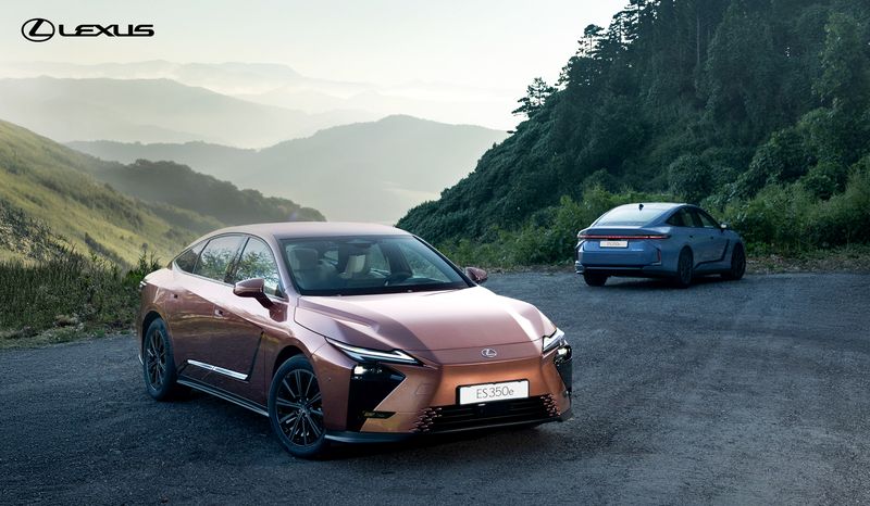 Lexus ES 350e en ES 500e centraal op KPGA-golftoernooi